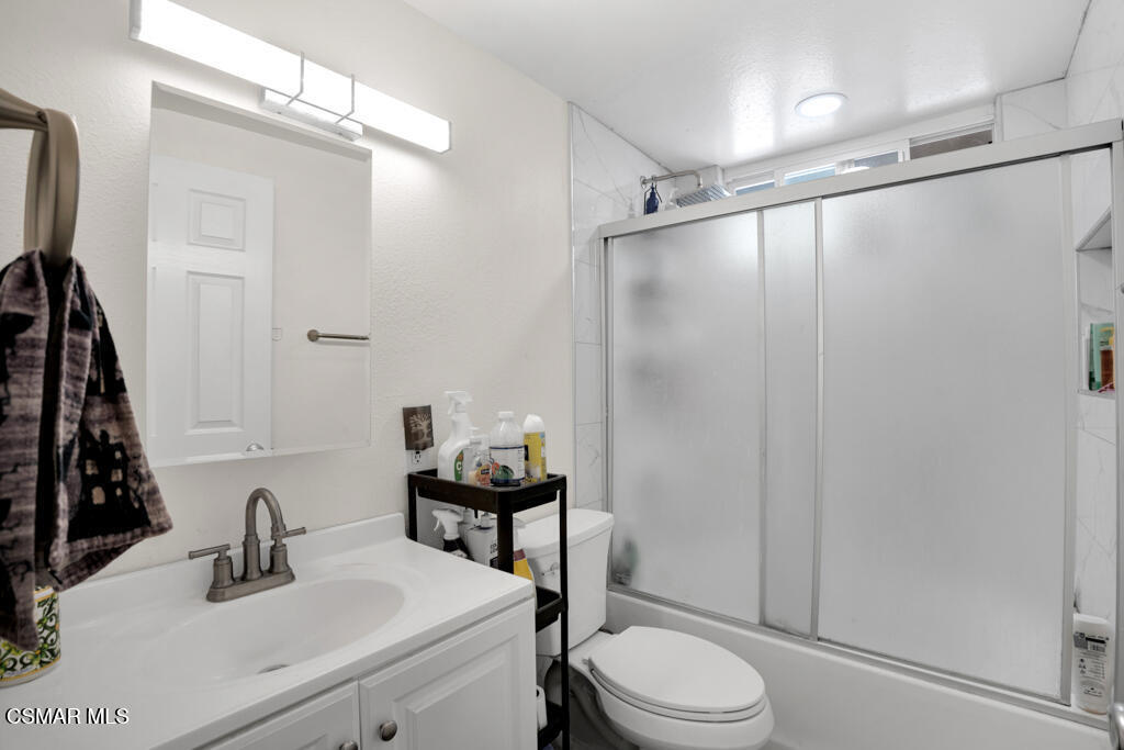 2491 N Castlemont Court Property Photo 19