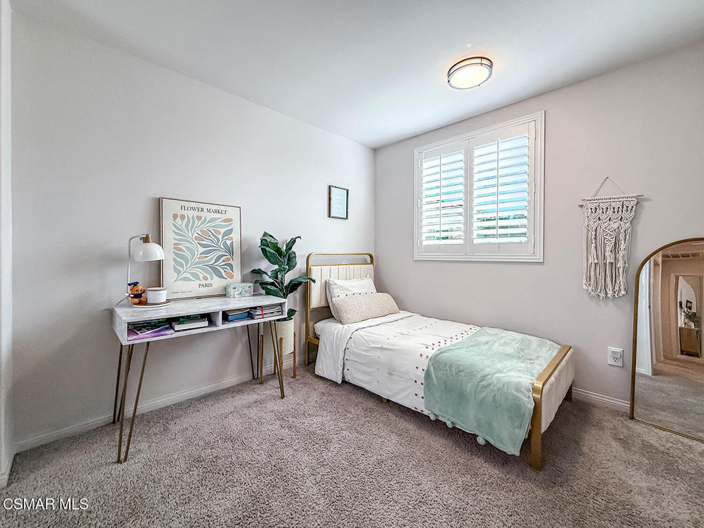 14708 Sherman Way Property Photo 23