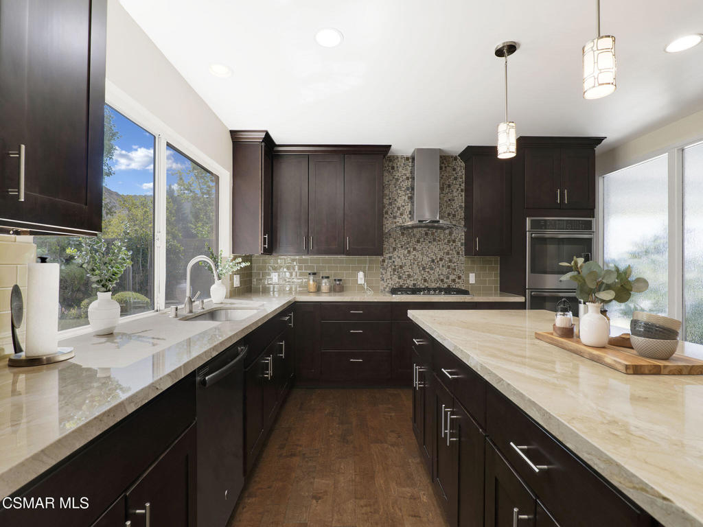 4334 Deerpark Court Property Photo 1