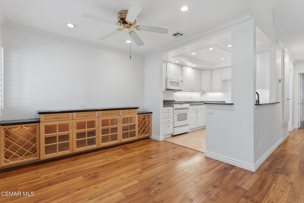 2093 Covington Avenue Property Photo 17