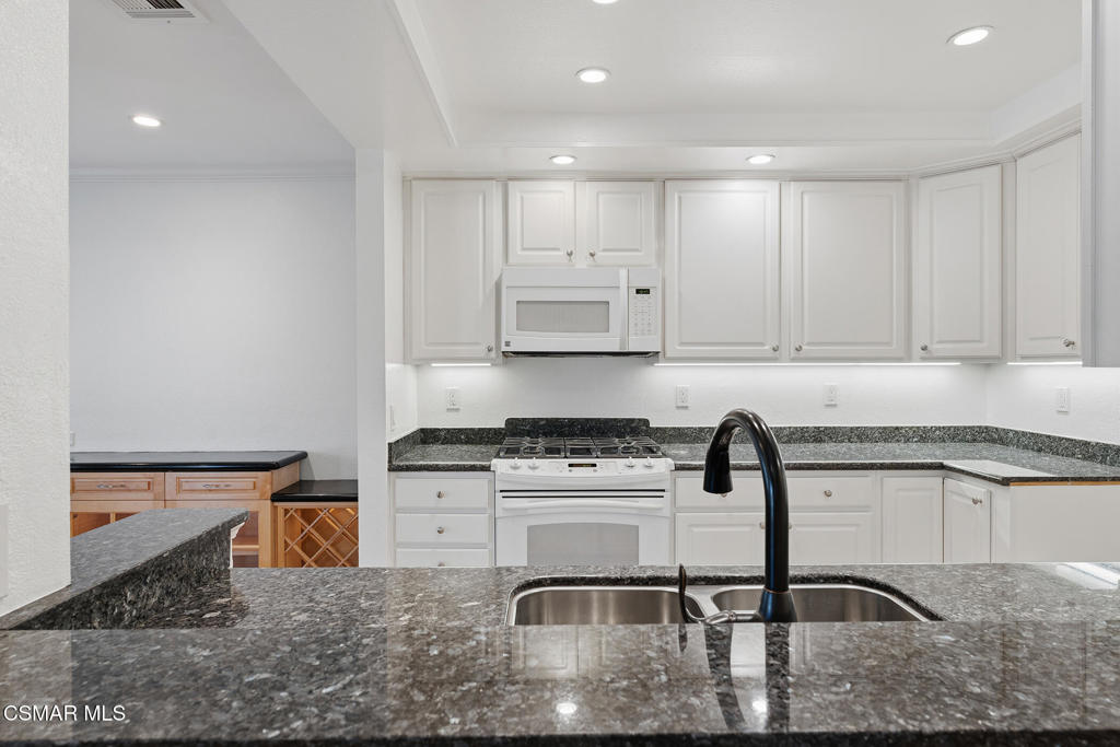 2093 Covington Avenue Property Photo 18