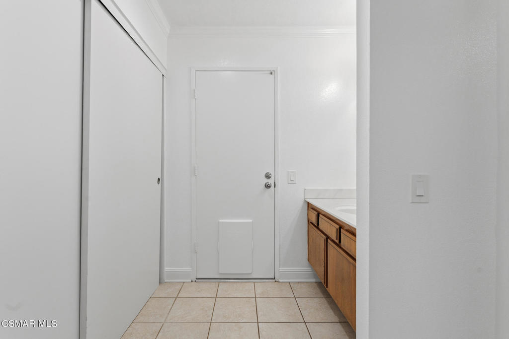 2093 Covington Avenue Property Photo 27