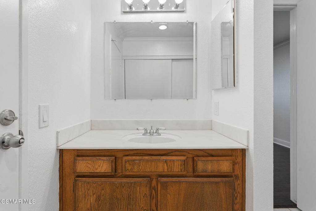 2093 Covington Avenue Property Photo 28