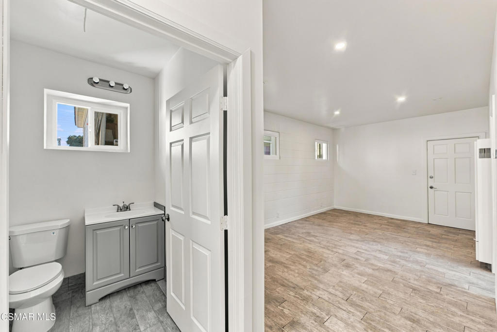 118 B Street Property Photo 10