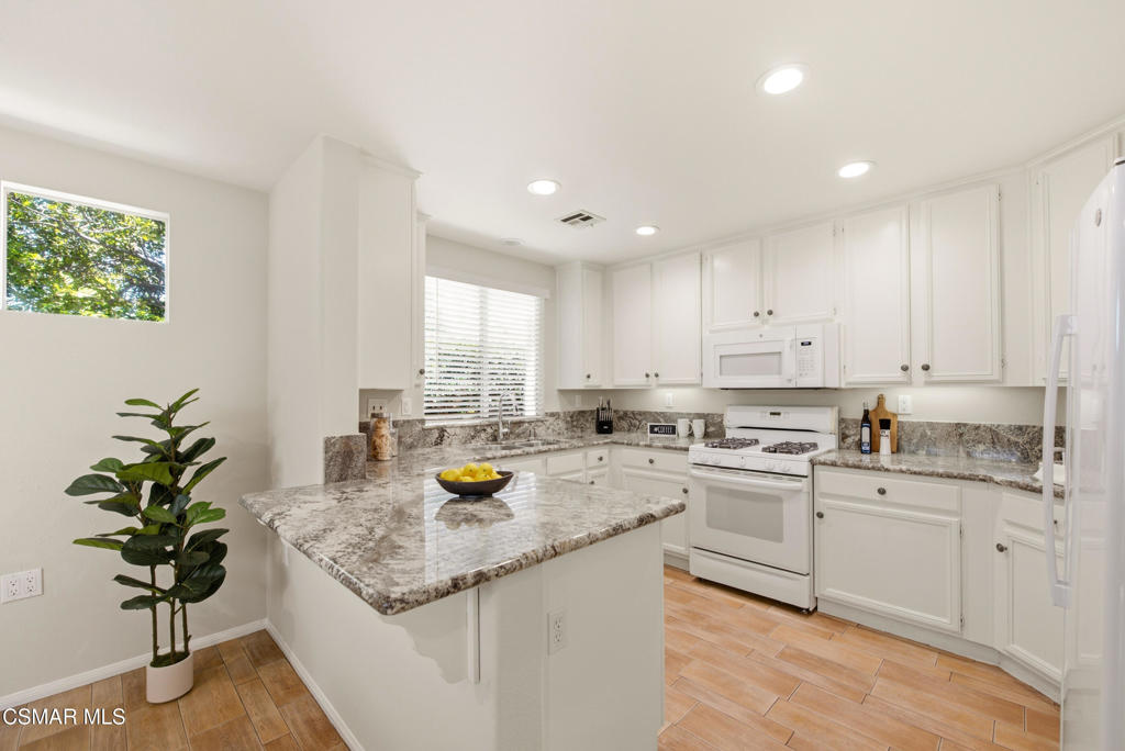 2043 Tulip Avenue Property Photo 1