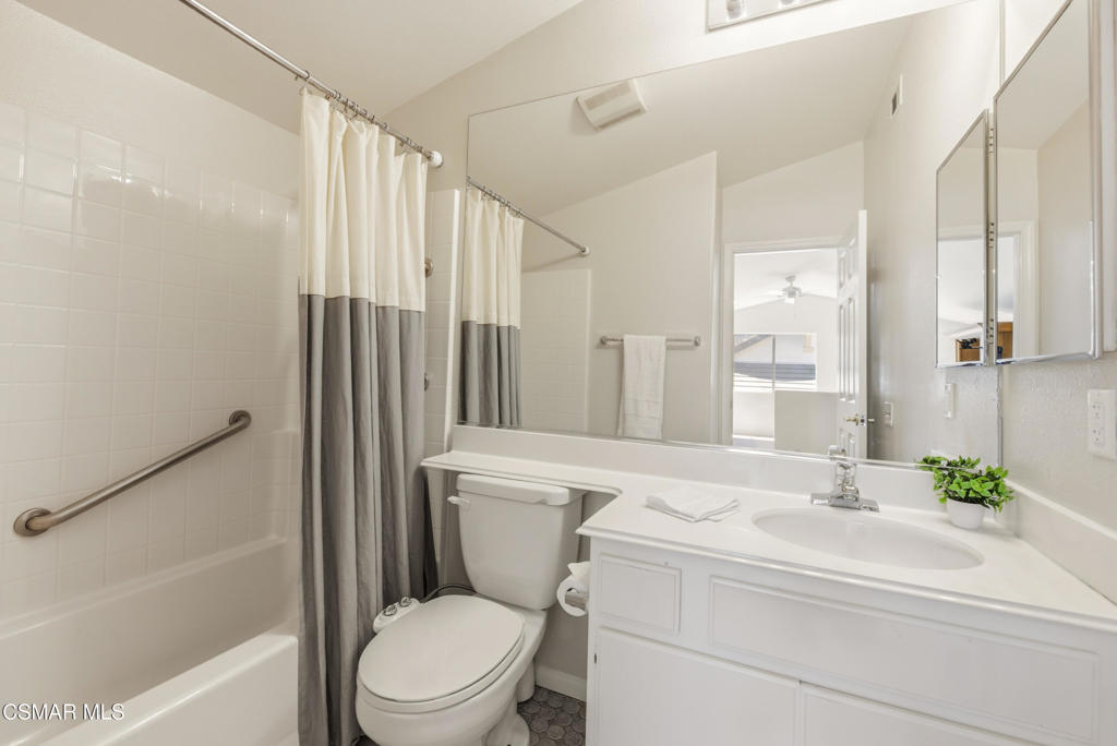 2043 Tulip Avenue Property Photo 27