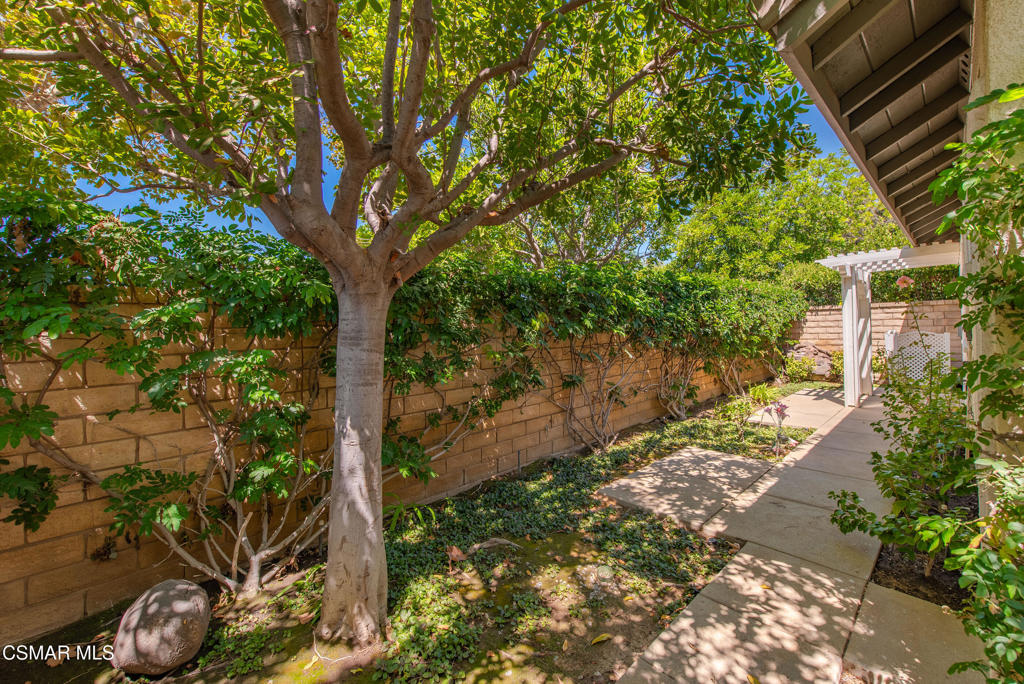 2043 Tulip Avenue Property Photo 29