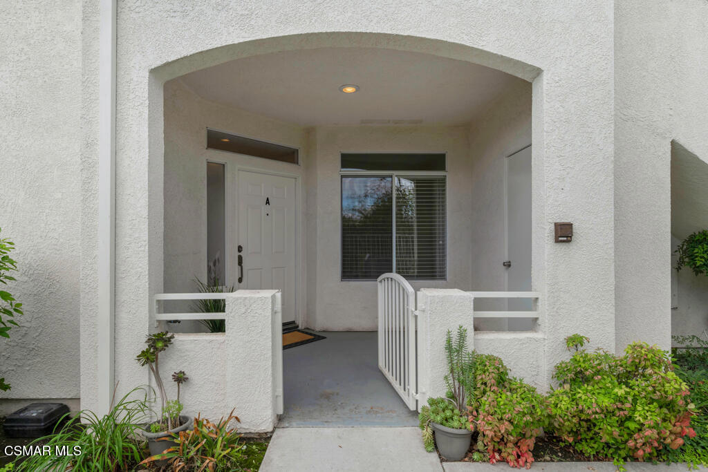 25576 Hemingway Avenue A Property Photo 1