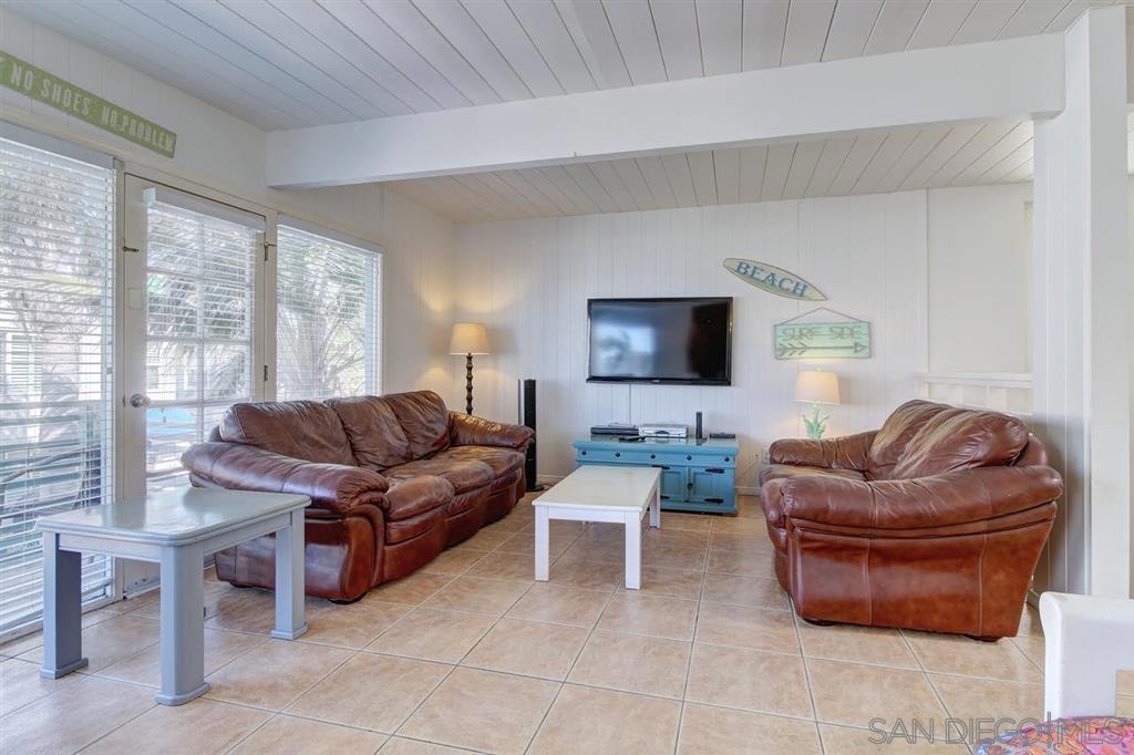 230005570SD Property Photo 17