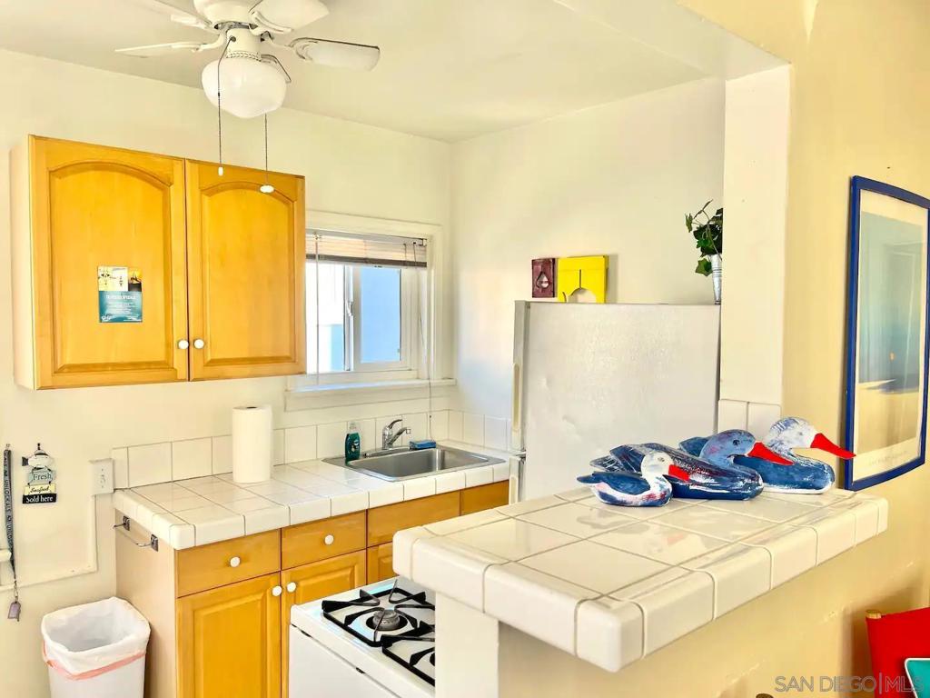 230005571SD Property Photo 6
