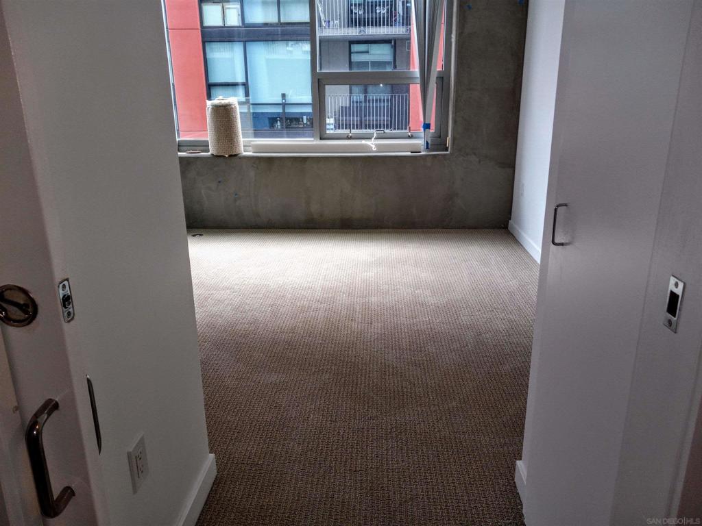 230008460SD Property Photo 12