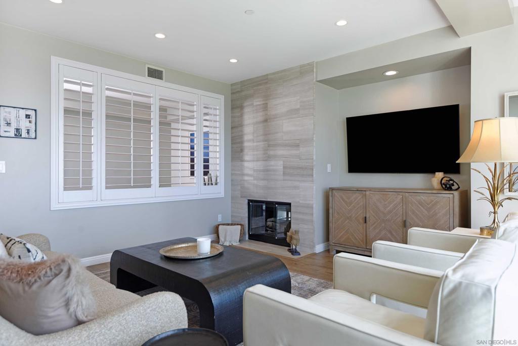 5430 La Jolla Boulevard C202 Property Photo 2