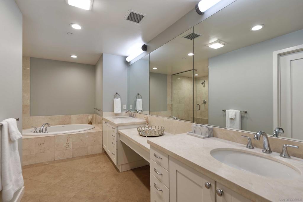5430 La Jolla Boulevard C202 Property Photo 9