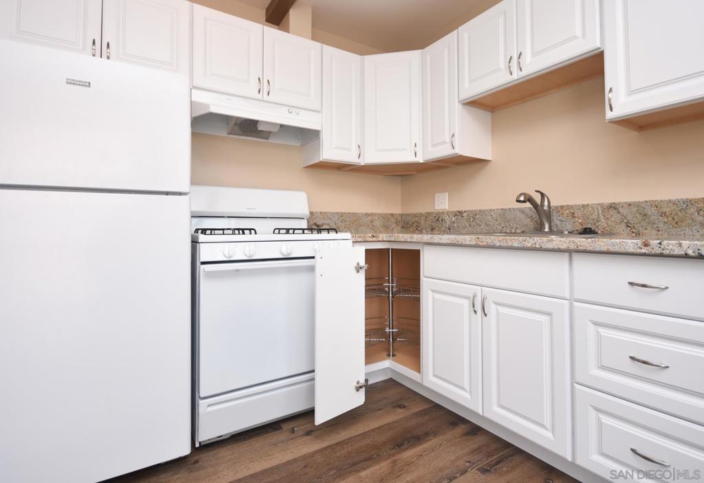 141 Cherry Property Photo 13