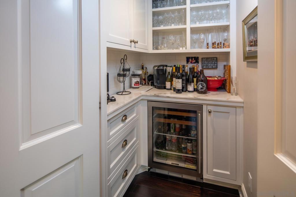 501 8th Property Photo 6