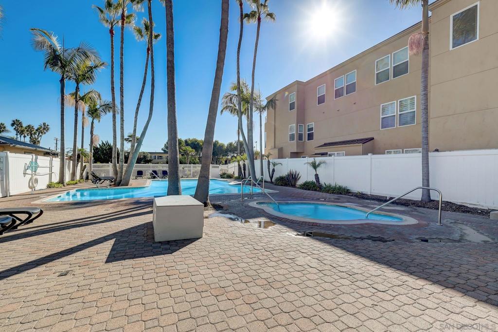 4767 Ocean Blvd 411 Property Photo 36