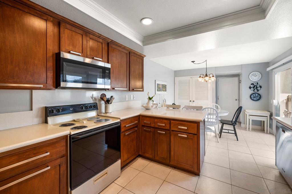 69 Kingston Property Photo 14