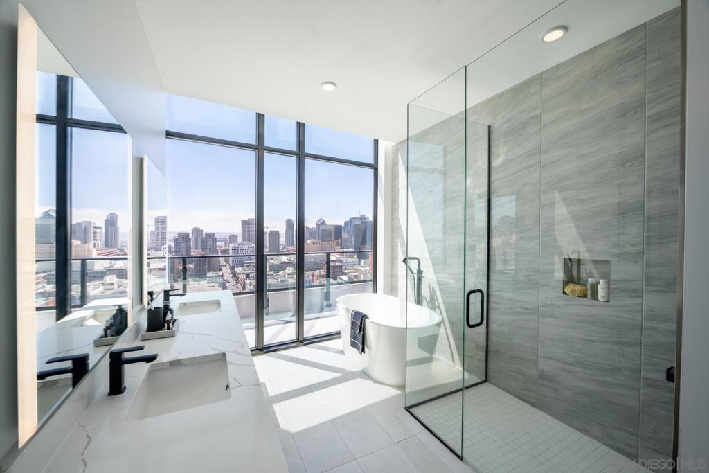 675 9th Ave 2016 Property Photo 11
