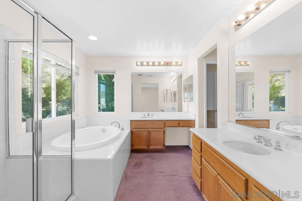 10421 Magical Waters Ct Property Photo 28