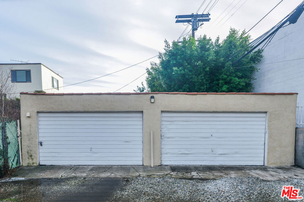 1017 S Alfred Street Property Photo 63