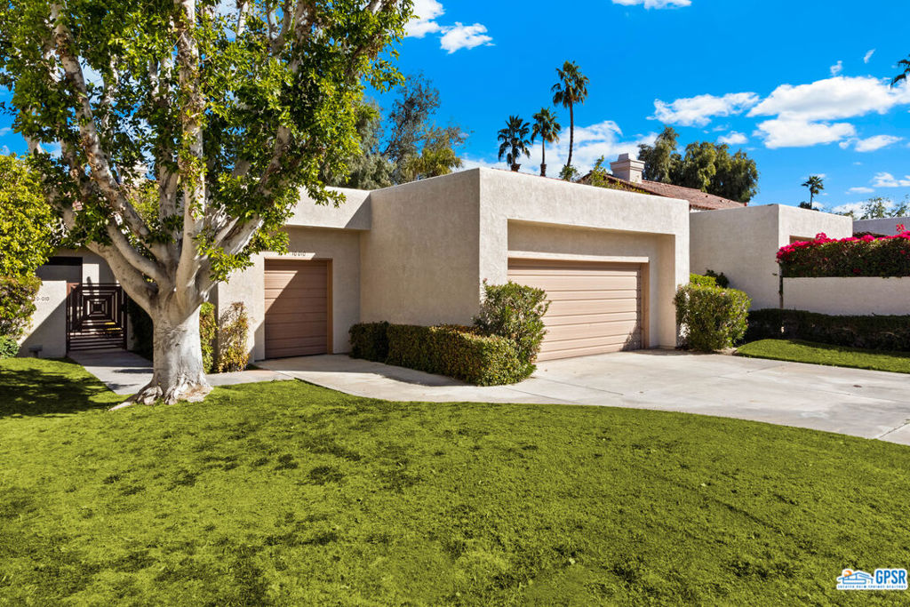 10010 Sunningdale Drive Property Photo 2