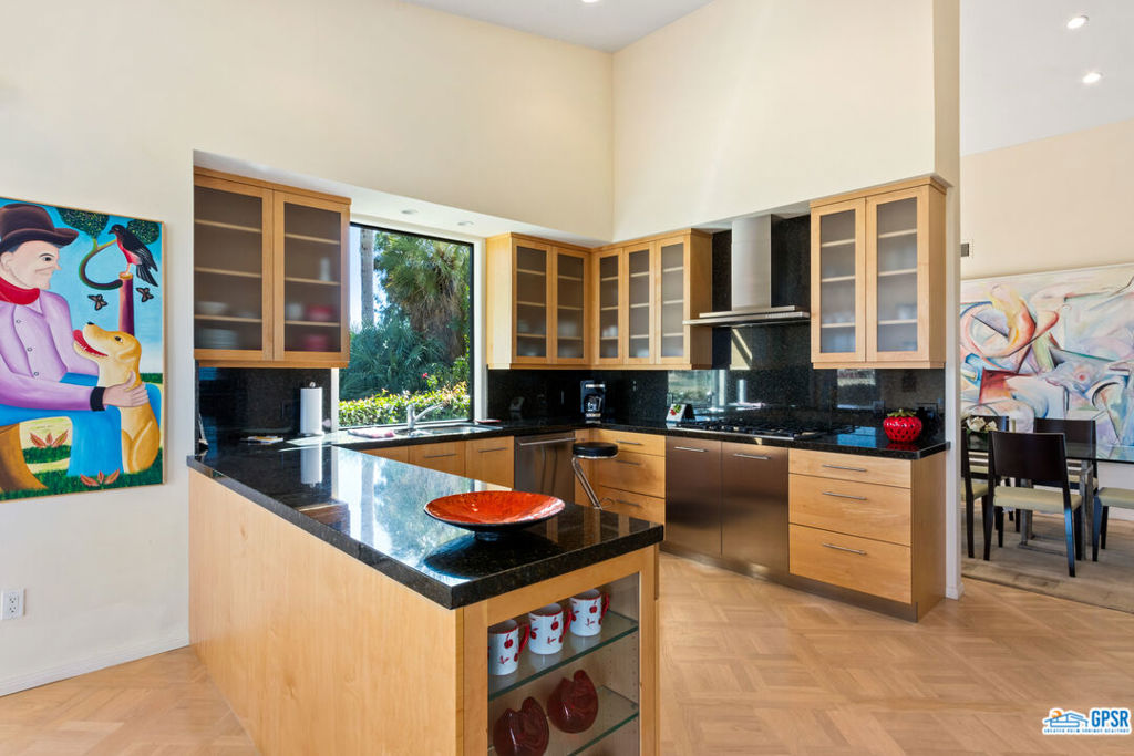 10010 Sunningdale Drive Property Photo 11