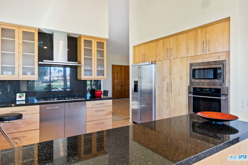 10010 Sunningdale Drive Property Photo 12