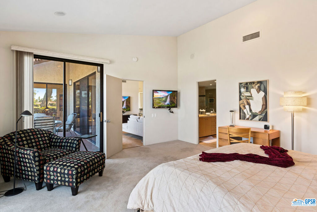 10010 Sunningdale Drive Property Photo 18