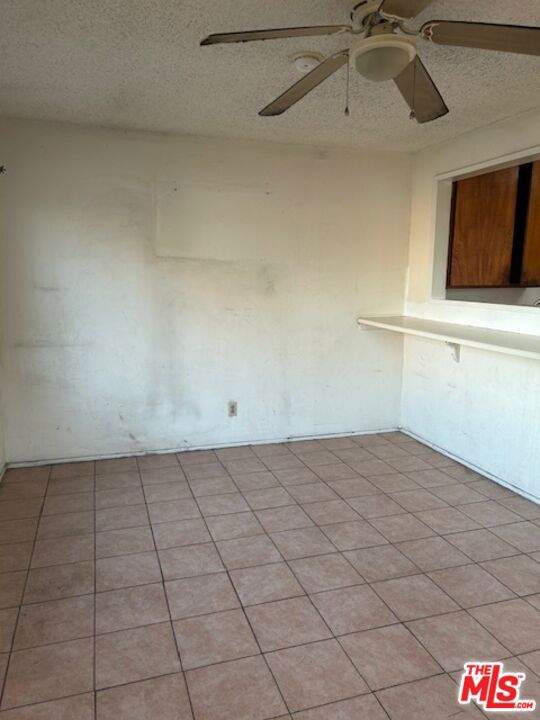 941 E Imperial Highway Property Photo 6