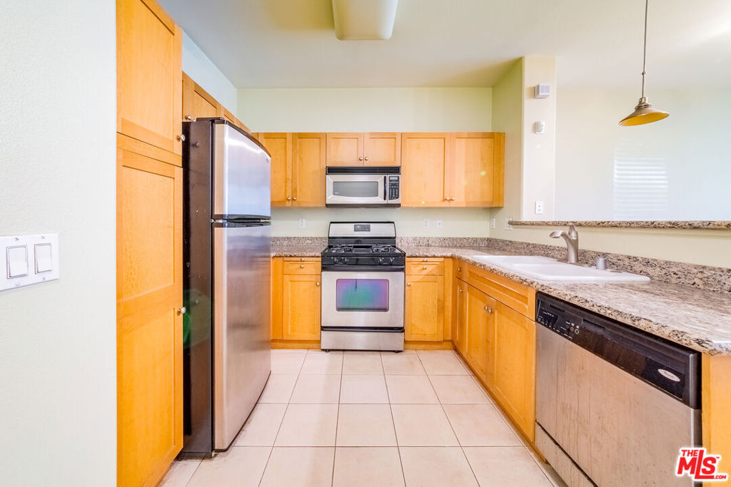 100 S Alameda Street 154 Property Photo 3