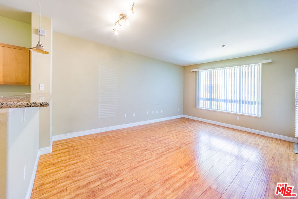 100 S Alameda Street 154 Property Photo 6