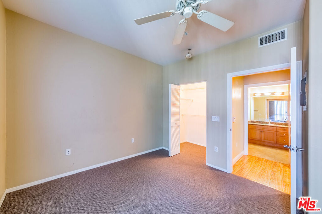 100 S Alameda Street 154 Property Photo 12