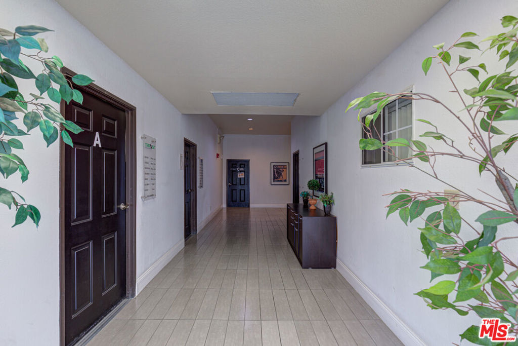 6470 Foothill Boulevard Property Photo 32