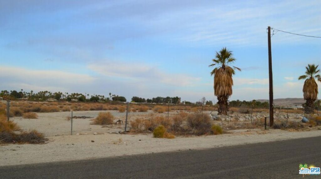 70777 Dillon Road Property Photo 3