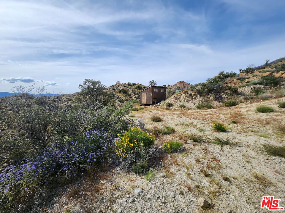 20 W Omega Trail Property Photo 4