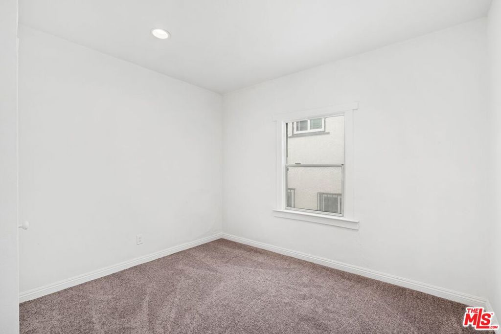 827 Lucile Avenue Property Photo 7