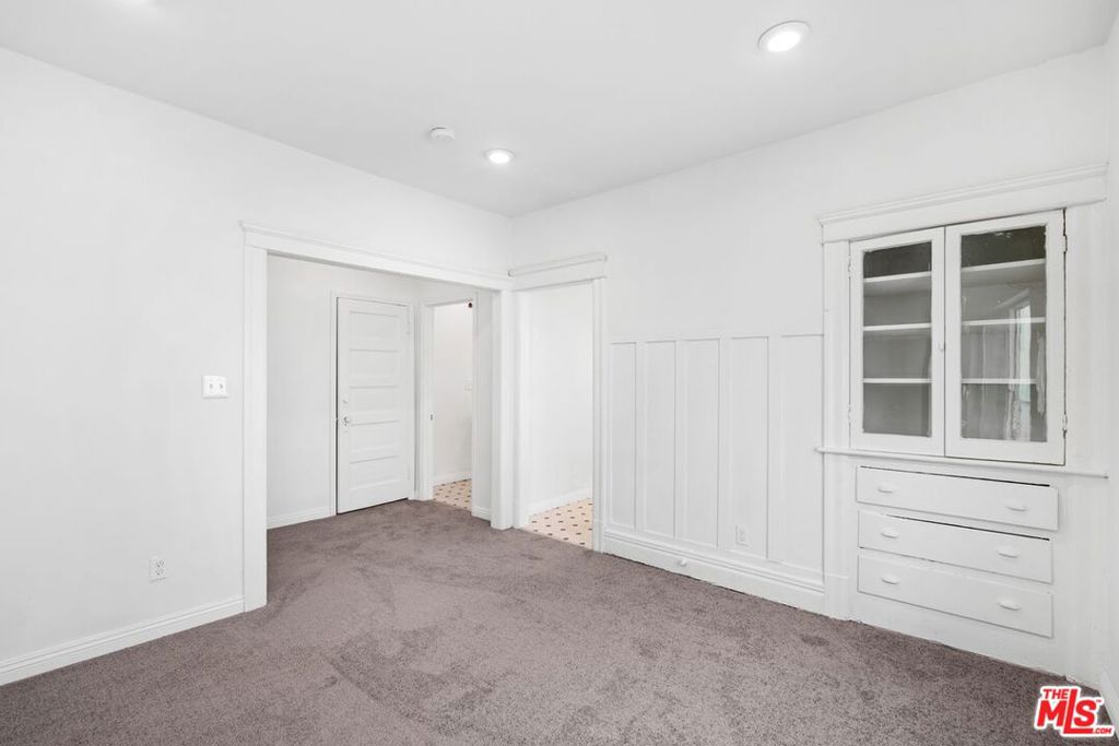 827 Lucile Avenue Property Photo 12