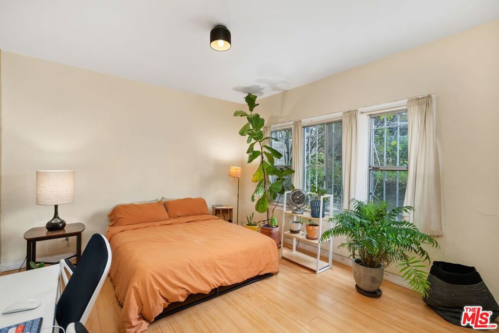 827 Lucile Avenue Property Photo 18