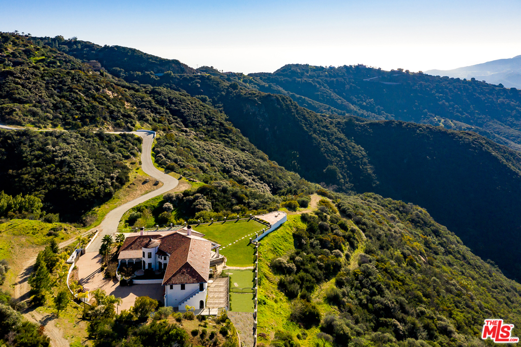 24573 Piuma Road Property Photo 8