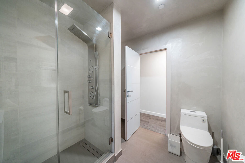 5010 Fulton Avenue Property Photo 31