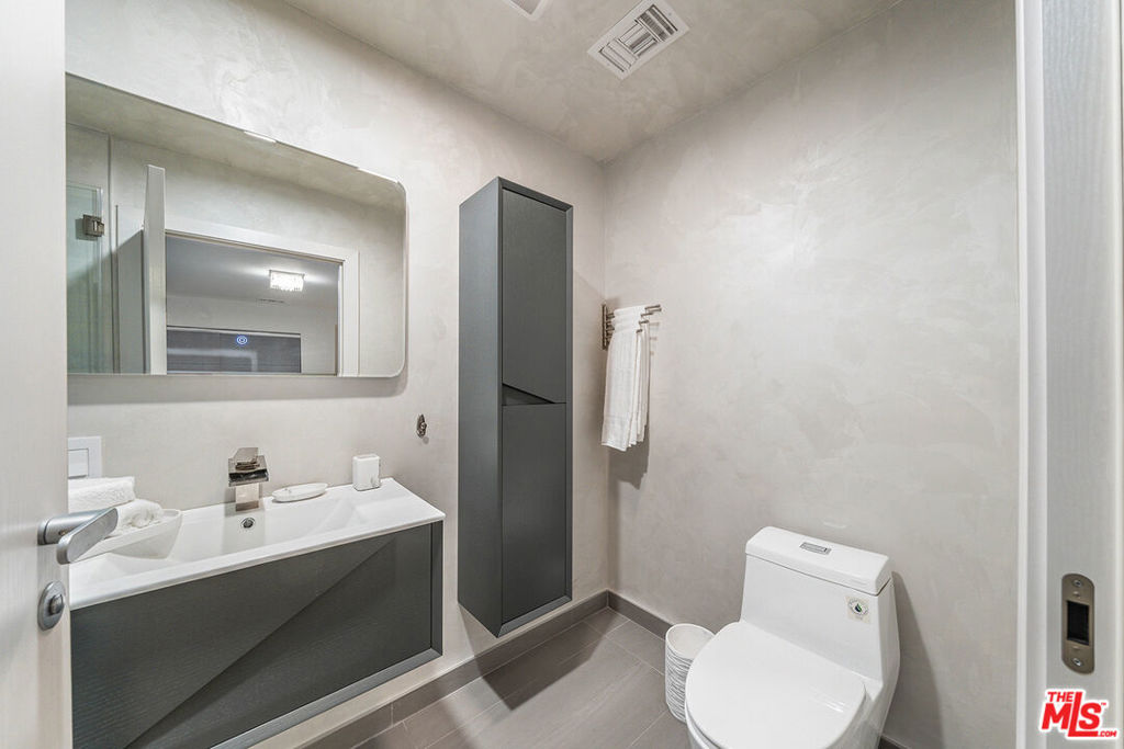 5010 Fulton Avenue Property Photo 34