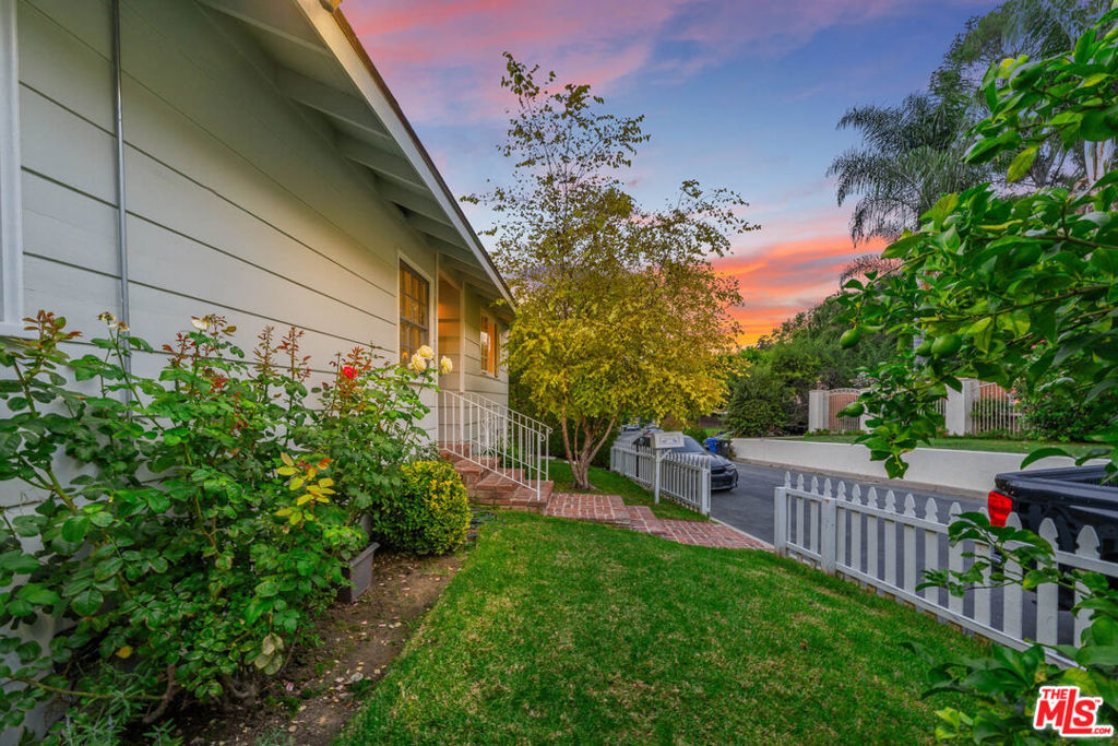3771 Longview Valley Road Property Photo 4