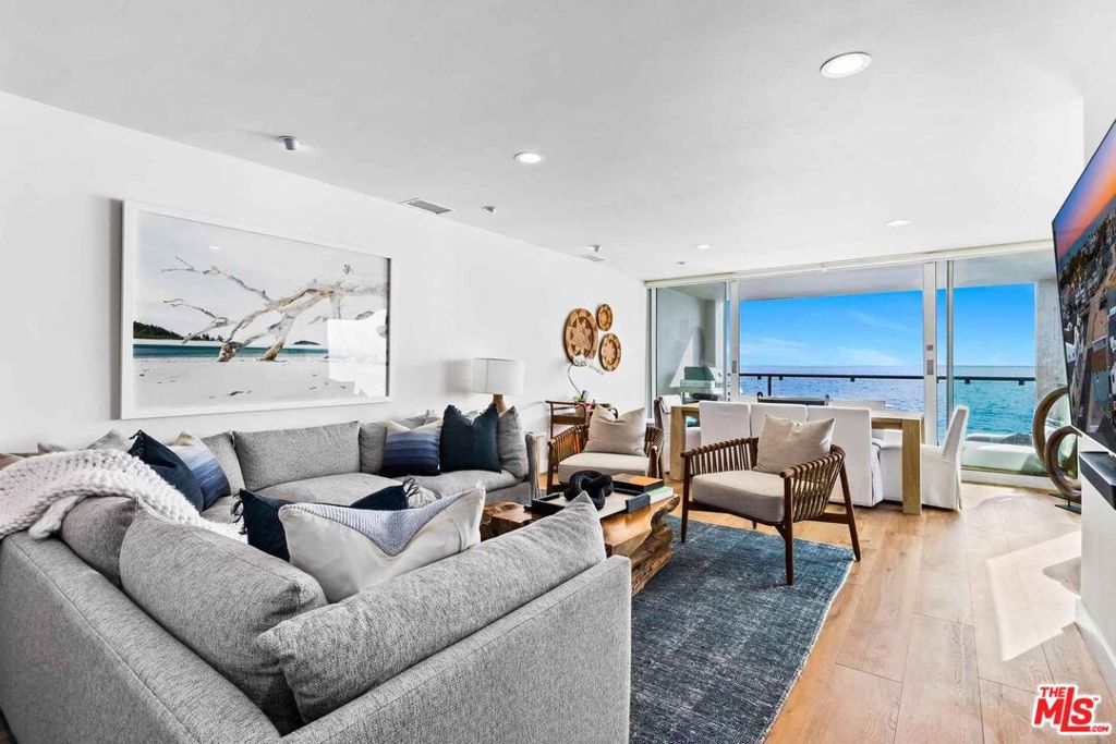 20616 Pacific Coast Highway Property Photo 11