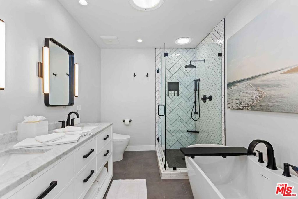 20616 Pacific Coast Highway Property Photo 22