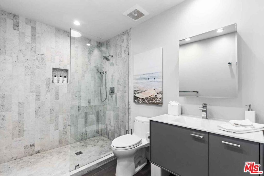 20616 Pacific Coast Highway Property Photo 24