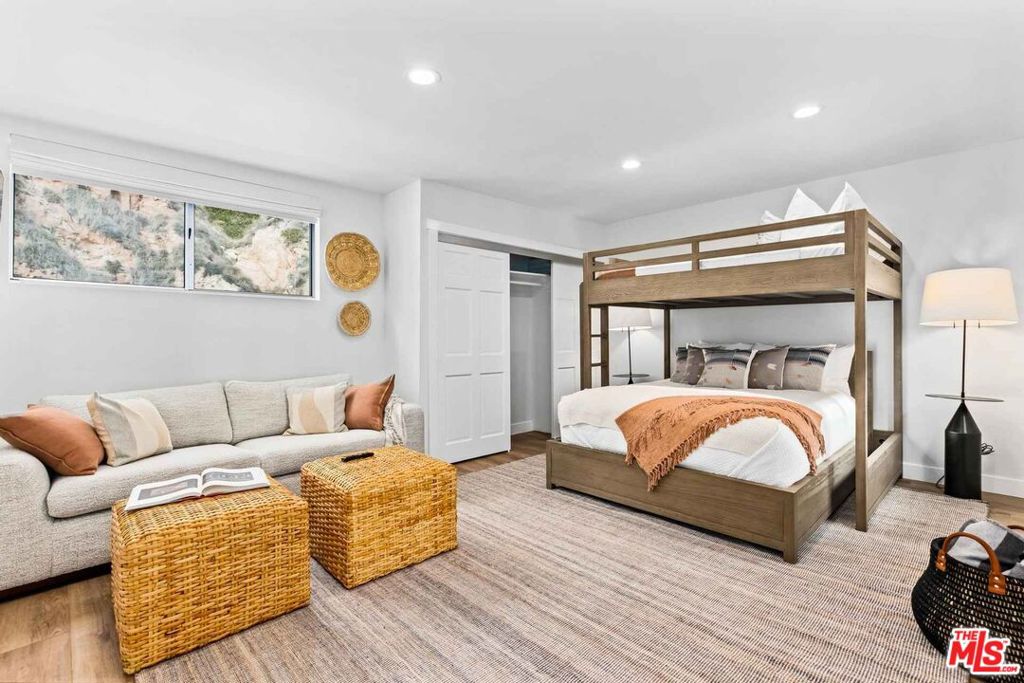 20616 Pacific Coast Highway Property Photo 27