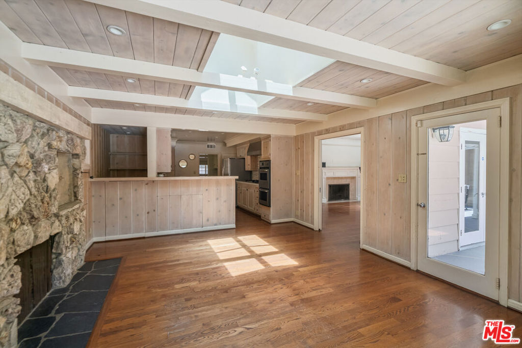 1119 Schuyler Road Property Photo 10
