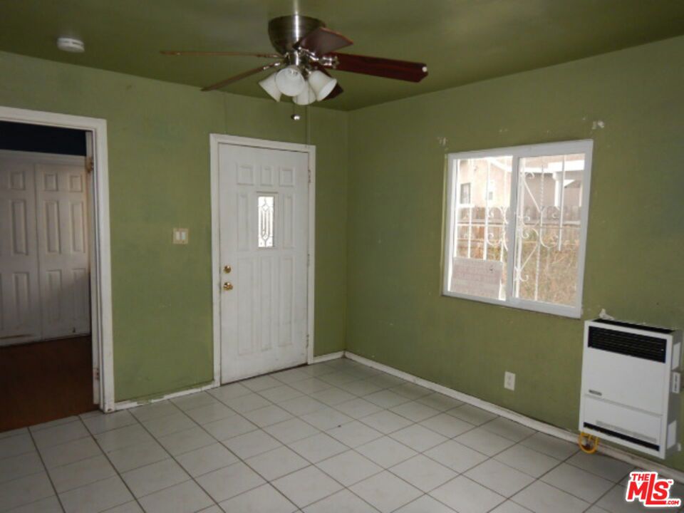 3515 Hunter Street Property Photo 3