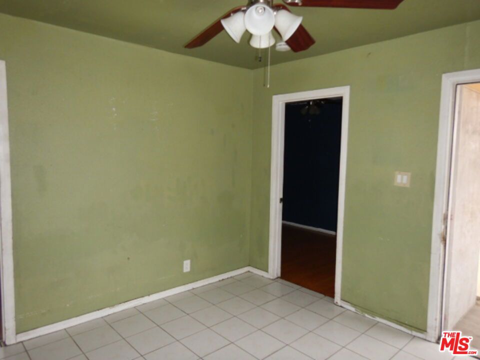 3515 Hunter Street Property Photo 5