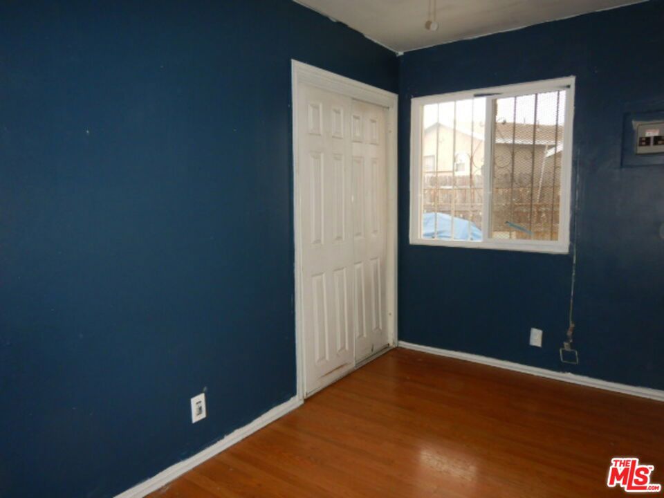 3515 Hunter Street Property Photo 9